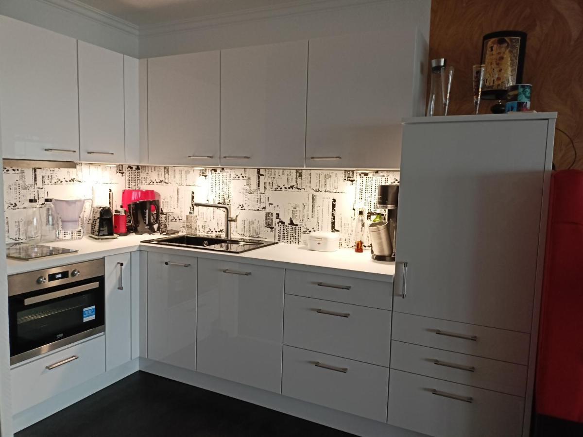 Wohnung Mit Traumhaftem Meerblick Und Schwimmbad Sierksdorf Extérieur photo
